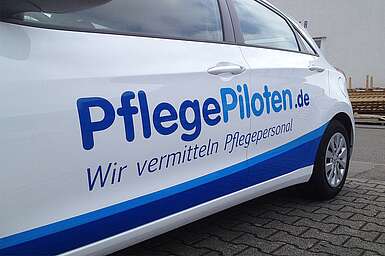 Fahrzeugbeschriftung Pflegepiloten, Kernen bei Stuttgart, Hyundai i30