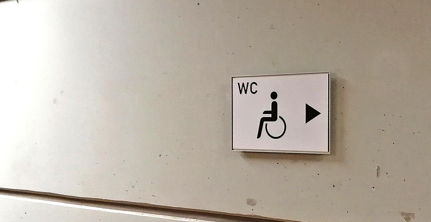 Wanddisplay als Wegweiser