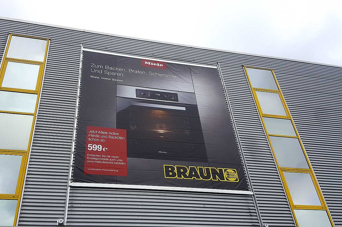 Werbelifter Moebelcenter Braun