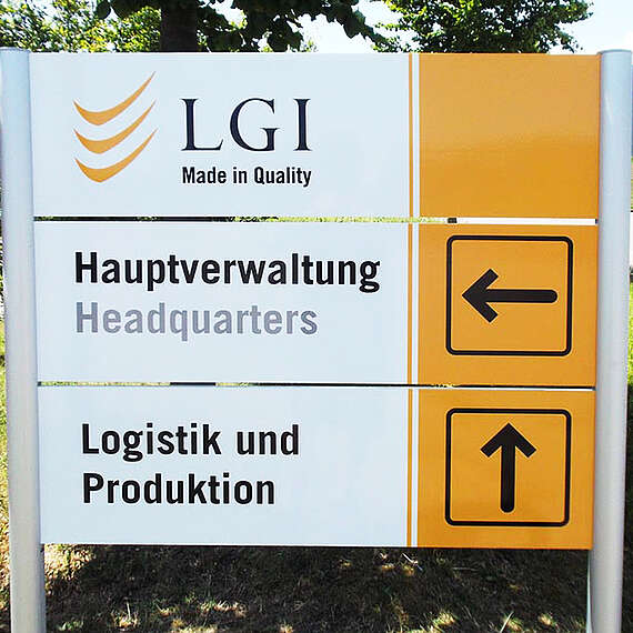 Aufsteller, Informationsleitsystem: LGI, Böblingen 