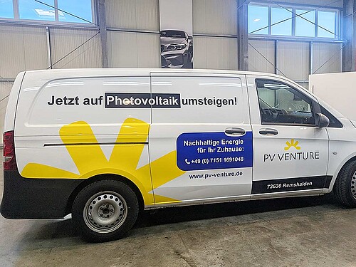 Fahrzeugbeschriftung und Car Wrapping Mercedes Vito für PV Venture