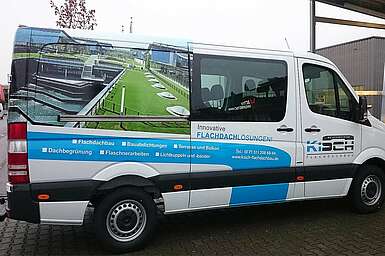 Autowerbung Kisch Flachdachbau, Kernen, MB Sprinter mit Fenster