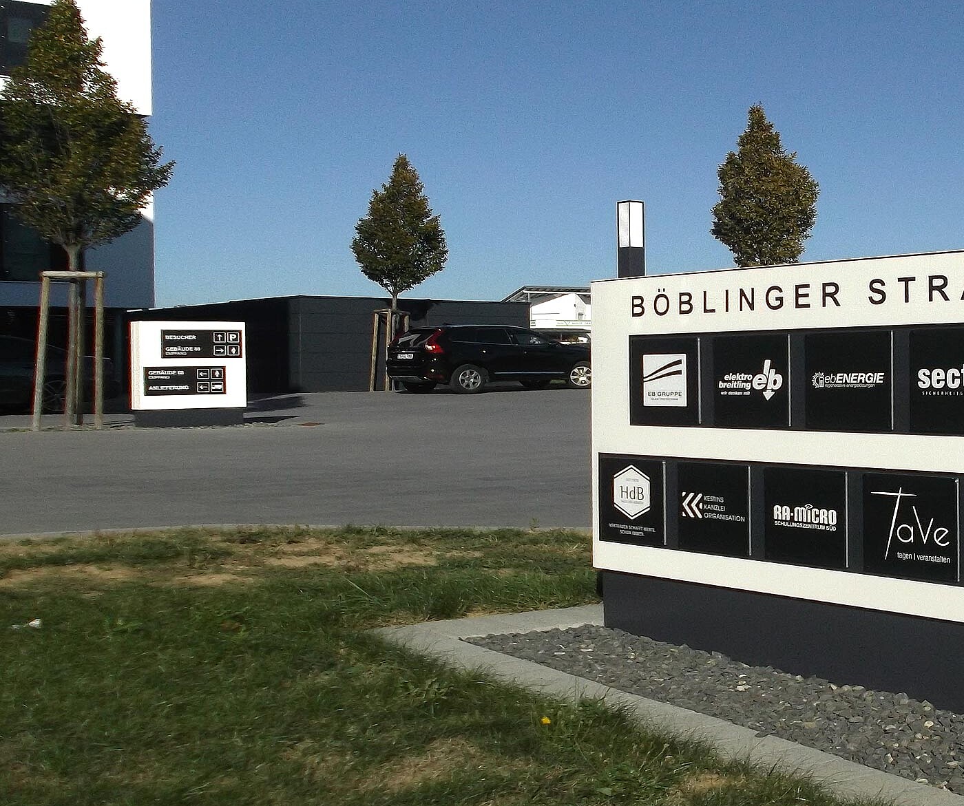 Werbepylon Breitling Sonderbauform