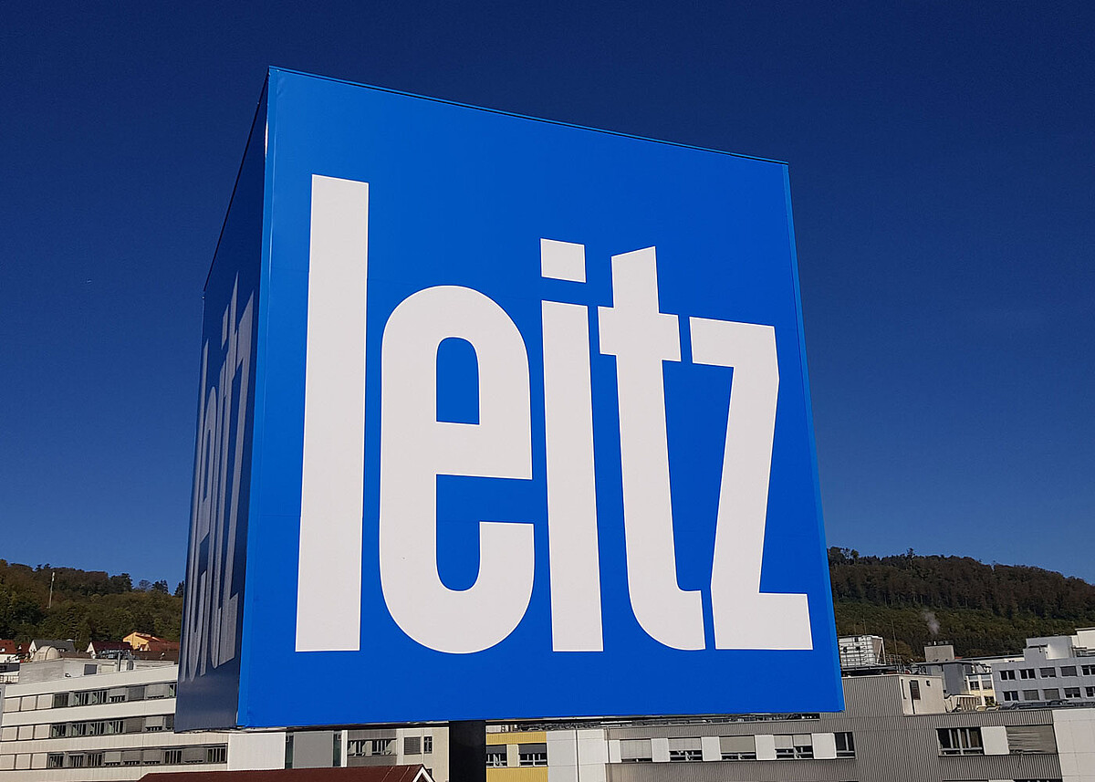 Lichtwerbung Leuchtwuerfel Leitz