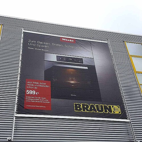 Werbelifter Moebelcenter Braun
