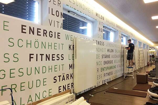 Fototapete, Wandtattoo, Wandfolierung für Fitnessclub Zott Fit mit System in Weinstadt bei Stuttgart