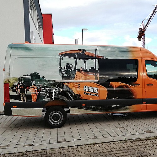 Carwrapping Designfolierung HSE Asphaltbau