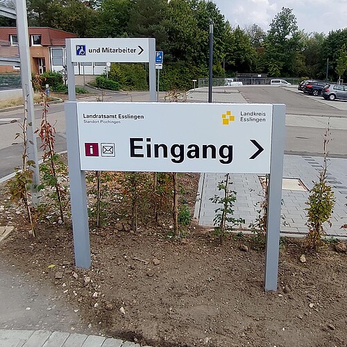 Wegweisergestell mit Schildkassette