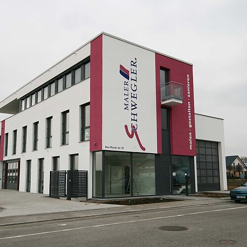 Fassadenbeschriftung mit Malerschablone Schwegler Fellbach